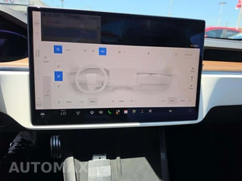 2026 Tesla Model S - miniatura 10