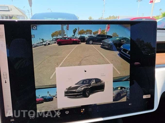 2026 Tesla Model S - miniatura 22