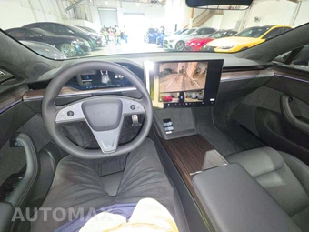 2026 Tesla Model S - miniatura 10