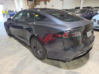 2026 Tesla Model S - miniatura 2