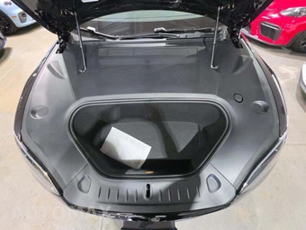 2026 Tesla Model S - miniatura 21