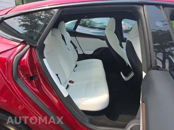 2026 Tesla Model S - miniatura 17