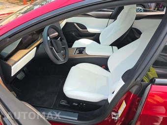 2026 Tesla Model S - miniatura 6
