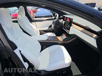 2026 Tesla Model S - miniatura 19