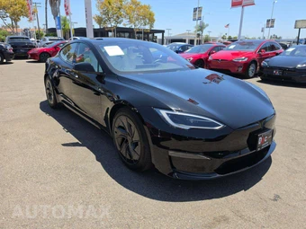 2026 Tesla Model S - miniatura 4