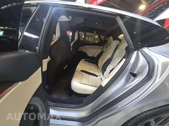 2026 Tesla Model S Plaid - miniatura 13