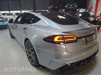 2026 Tesla Model S Plaid - miniatura 2