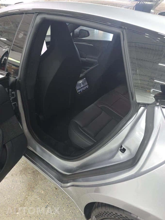 2026 Tesla Model S Plaid - miniatura 13