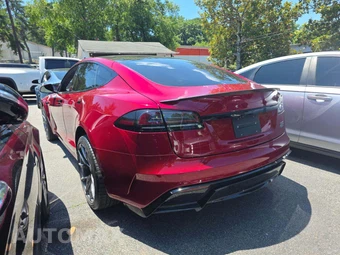 2026 Tesla Model S Plaid - miniatura 2