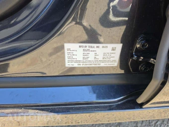 2026 Tesla Model S Plaid - miniatura 5