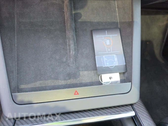 2026 Tesla Model S Plaid - miniatura 8