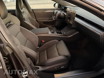 2026 Tesla Model S Plaid - miniatura 13