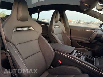 2026 Tesla Model S Plaid - miniatura 14
