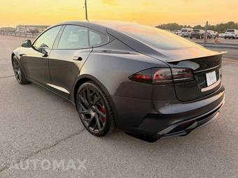 2026 Tesla Model S Plaid - miniatura 7
