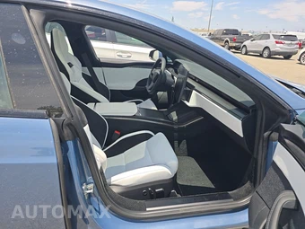 2026 Tesla Model S Plaid - miniatura 8
