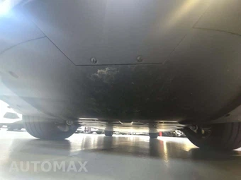 2026 Tesla Model X - miniatura 16