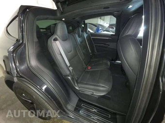 2026 Tesla Model X - miniatura 16