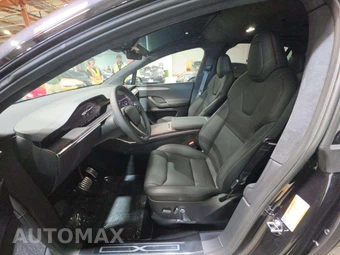 2026 Tesla Model X - miniatura 6