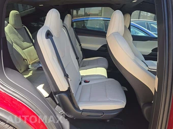 2026 Tesla Model X - miniatura 17