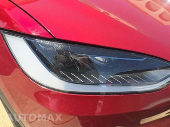 2026 Tesla Model X - miniatura 23