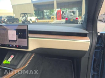 2026 Tesla Model X - miniatura 19