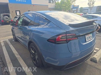 2026 Tesla Model X - miniatura 2