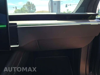 2026 Tesla Model X - miniatura 20