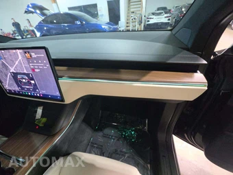 2026 Tesla Model X - miniatura 20