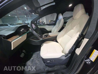 2026 Tesla Model X - miniatura 6