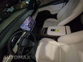 2026 Tesla Model X - miniatura 8
