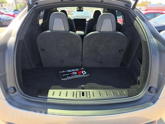 2026 Tesla Model X - miniatura 14