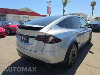 2026 Tesla Model X - miniatura 3