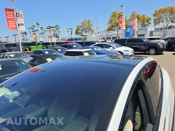 2026 Tesla Model X - miniatura 12