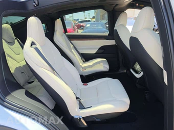 2026 Tesla Model X - miniatura 16