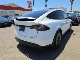 2026 Tesla Model X - miniatura 3