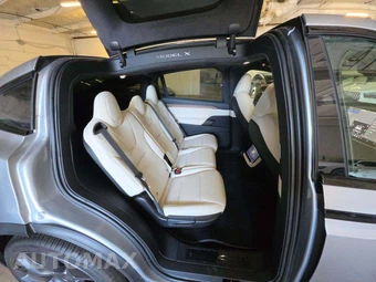 2026 Tesla Model X - miniatura 17