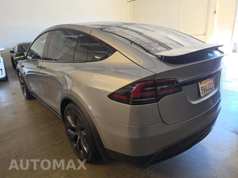 2026 Tesla Model X - miniatura 2