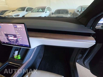 2026 Tesla Model X - miniatura 20