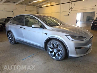 2026 Tesla Model X - miniatura 4