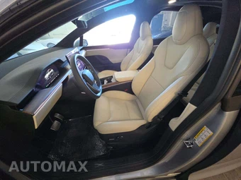 2026 Tesla Model X - miniatura 6