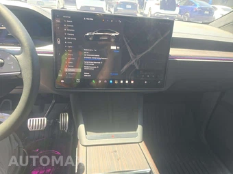 2026 Tesla Model X - miniatura 10