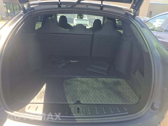2026 Tesla Model X - miniatura 14