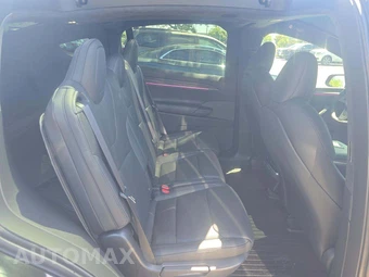 2026 Tesla Model X - miniatura 17