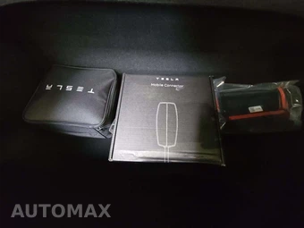 2026 Tesla Model X - miniatura 15