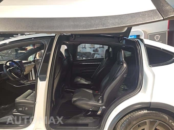 2026 Tesla Model X Plaid - miniatura 13