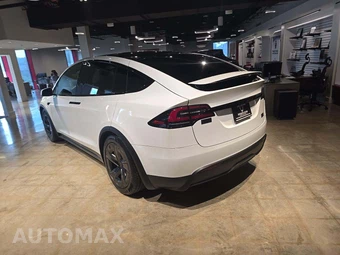 2026 Tesla Model X Plaid - miniatura 2