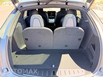 2026 Tesla Model X Plaid - miniatura 13