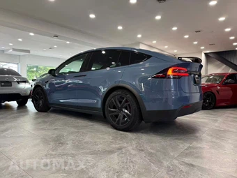 2026 Tesla Model X Plaid - miniatura 4