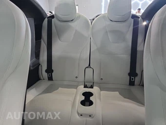 2026 Tesla Model X Plaid - miniatura 40