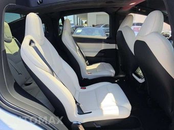 2026 Tesla Model X Plaid - miniatura 17